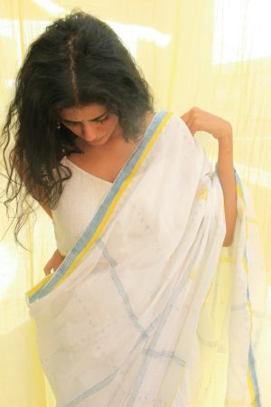white bandhej saree