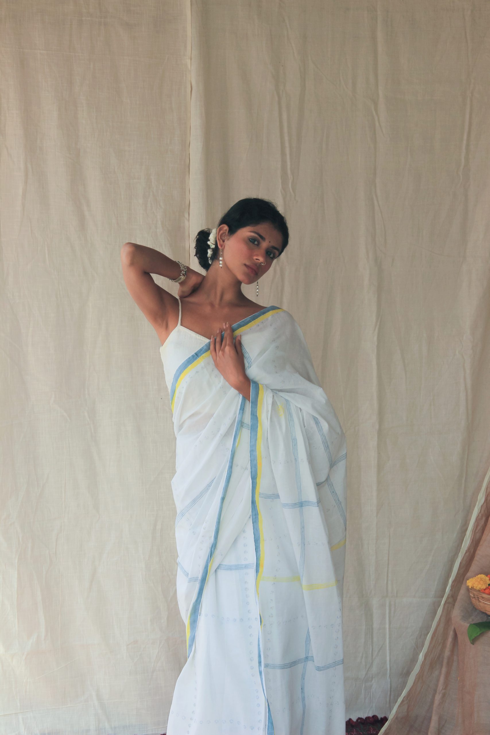 Urmi White Bandhej Saree - Image 3